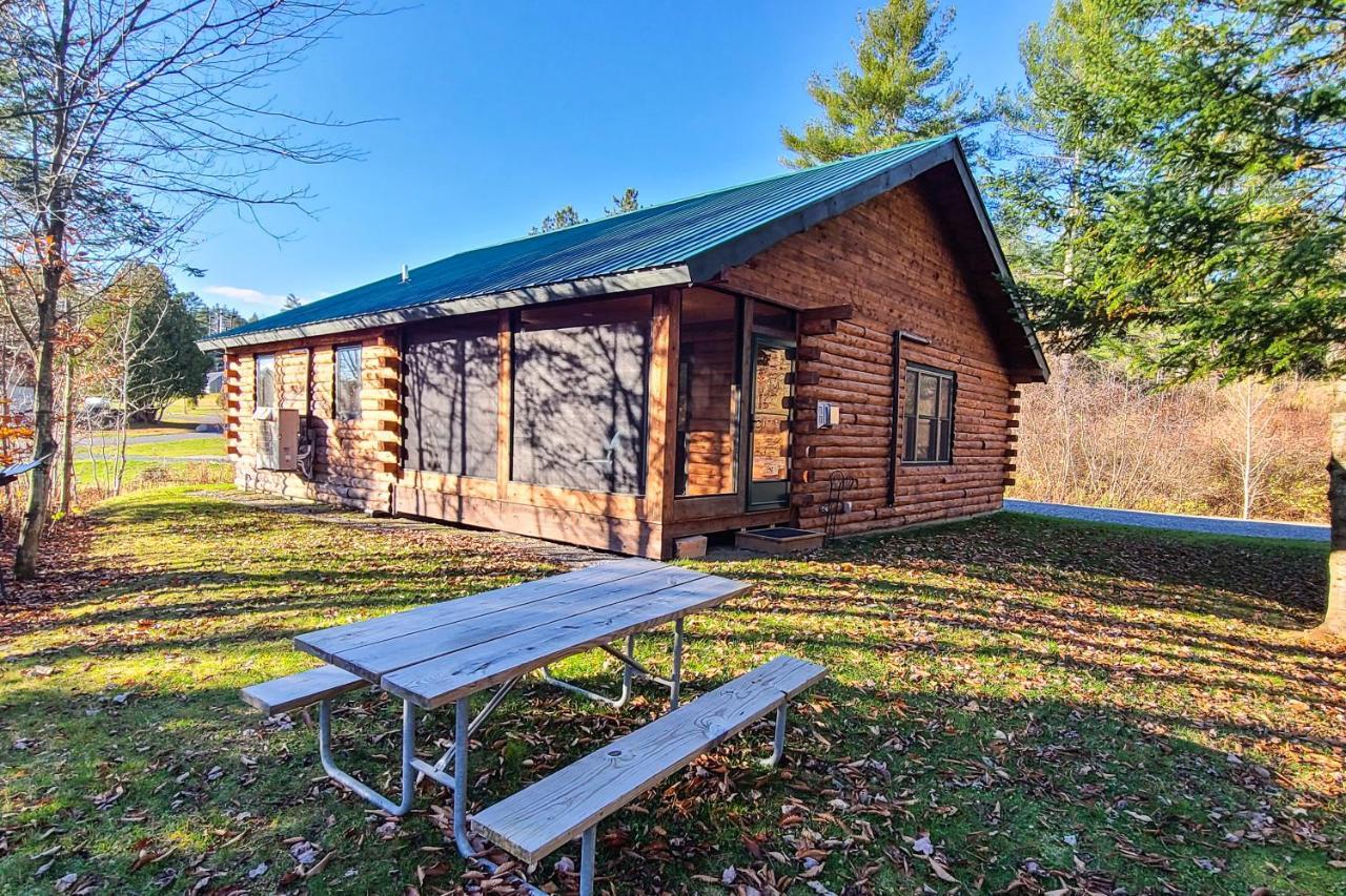 Blackbear Log Cabin Morrisville Esterno foto